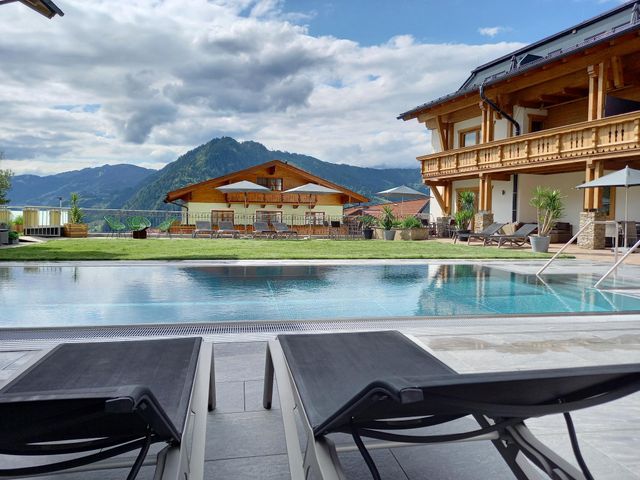 Garten mit Pool